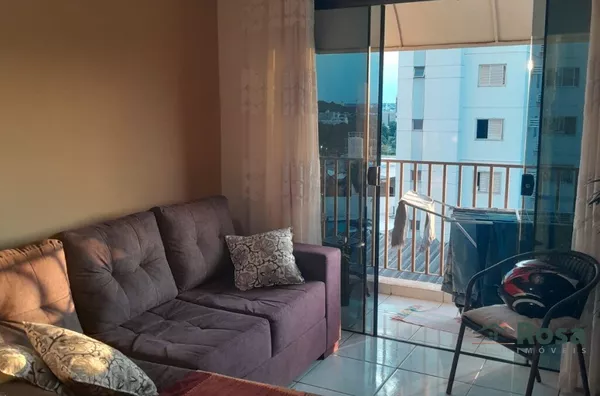 Apartamento com 03 quartos sendo 01 suíte, para venda, com ótima localização próximo a Todimo Home Center, no bairro Consil. 