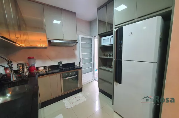 Casa  em condomínio, próximo ao Parque Mãe Bonifácia, para venda,  Despraiado, Cuiabá