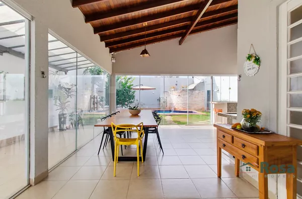 Casa à Venda com Suíte Master e equipado com Placa Solar, próximo ao Shopping Estação, no Bairro Santa Rosa, Cuiabá. - Foto 18