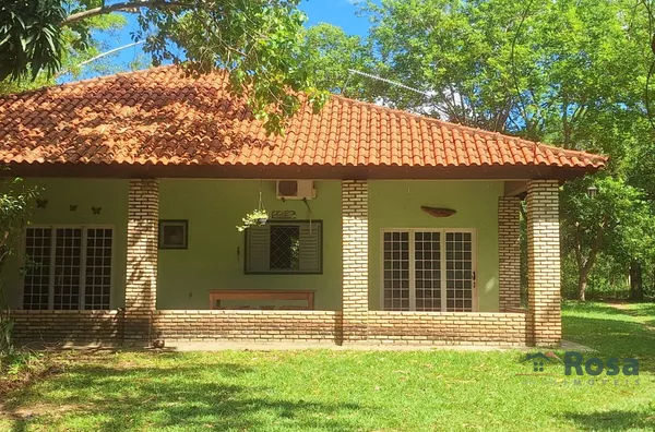 Chácara Mobiliada de 2ha, com Tablado no Rio Cuiabá e Energia Solar, Condomínio Porto Bandeira
