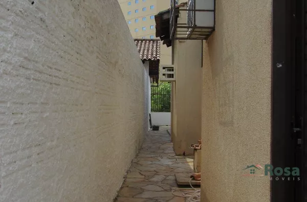 Imóvel residencial/comercial de esquina com amplo terreno para venda no Bairro Jardim Das Américas, Cuiabá - Foto 5