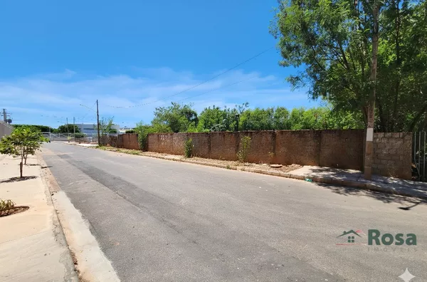 Oportunidade Única: Terreno de 1080 m² no Bairro Cidade Alta, ao Lado da Av. Miguel Sutil e Próximo à Escola Notre Dame - Foto 3