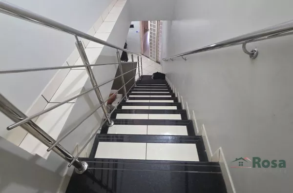 Sobrado para venda,  com excelente localização-Jardim Imperial, Cuiabá