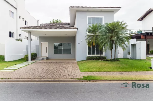 Oportunidade Única no Alphaville I: Luxo, Conforto e Exclusividade, com 5 Dormitórios sendo 3 Suítes com armários planejados, em Cuiabá. - Foto 1