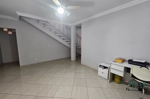 Sobrado para venda,Próximo Shopping Pantanal,  Centro Politico,vizinho Mercado Serve Mais Iguaçu, 4 quarto(s),  Morada Do Ouro - Setor Noroeste, Cuiabá - Foto 4