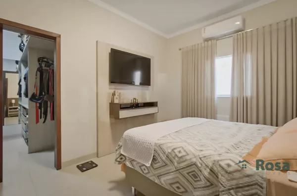 Casa à Venda com Suíte Master e equipado com Placa Solar, próximo ao Shopping Estação, no Bairro Santa Rosa, Cuiabá. - Foto 12