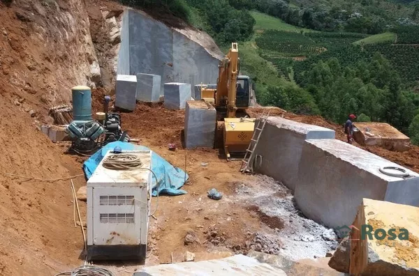 Oportunidade de Investimento: Ativo Mineral (Granito Exótico) com Terras em Minas Gerais - Foto 3