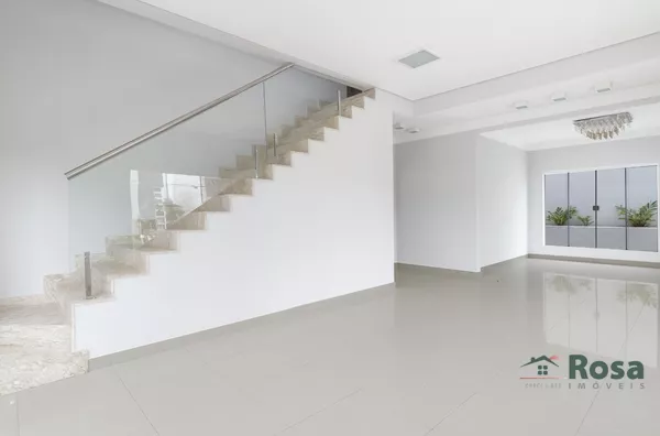 Oportunidade Única no Alphaville I: Luxo, Conforto e Exclusividade, com 5 Dormitórios sendo 3 Suítes com armários planejados, em Cuiabá. - Foto 4