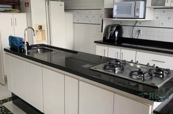 Casa comercial próxima Shopping Estação, na Avenida, duas frentes, terreno 1.118 m², Santa Rosa, Cuiabá