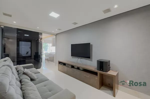 Sobrado Residencial à Venda com 3 quarto(s) sendo 1 Suíte, no Bairro Santa Rosa, próximo ao Shopping Estação, Cuiabá. - Foto 2