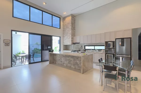 Casa Térrea em Arquitetura Neoclássica com 3 Suítes e Piscina Privatiava no Condomínio Florais Itália, Jardim Itália, Cuiabá - Foto 6