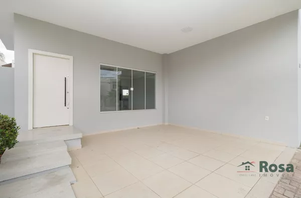 Oportunidade Única no Alphaville I: Luxo, Conforto e Exclusividade, com 5 Dormitórios sendo 3 Suítes com armários planejados, em Cuiabá. - Foto 3