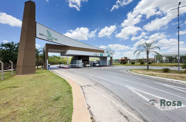 Casa com 2 Quarto(s), piscina  para VENDA e LOCAÇÃO no condomínio RIO CACHOEIRINHA, próximo da Avenida das Torres, Jardim Imperial, Cuiabá.