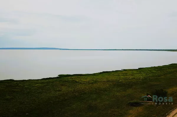 Paraíso no Pantanal: 12 Hectares de Refúgio Pé na Água na Baía de Chacororé - MT - Foto 4