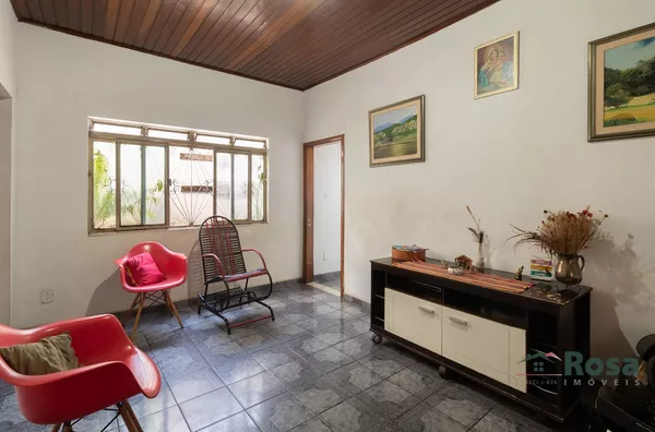 Casa à Venda com 4 Quarto(s), no Bairro Goiabeiras, Cuiabá. - Foto 4