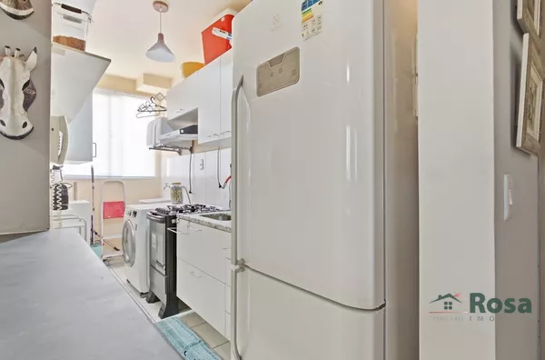 Seu novo apartamento no Dom Aquino com 2 quartos, reformado e com garagem coberta!