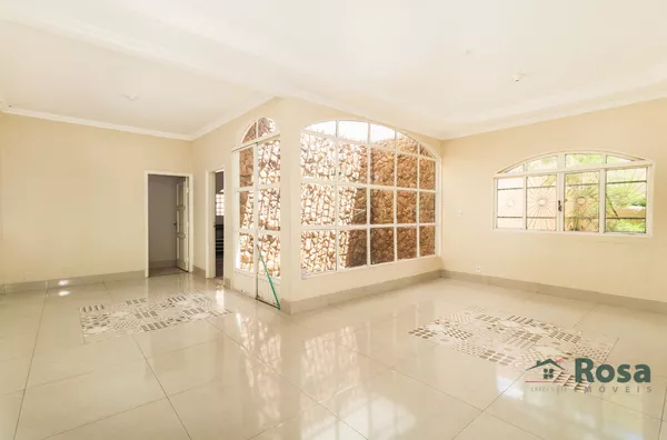 Casa para venda, 4 quartos, sendo 2 suítes, Sugestão para Clinica e Residencial Bairro Santa Rosa  Cuiabá - Foto 5