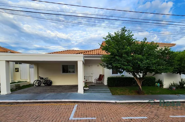 Casa térrea com quintal e 132 m² em condomínio fechado região dos Florais - Foto 2