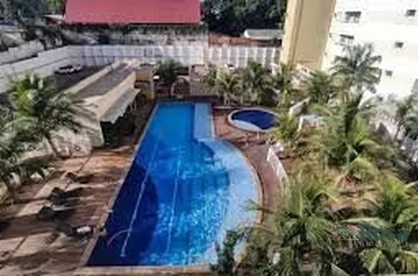 COMPLEXO AQUÁTICO COM PISCINA COBERTA AQUECIDA