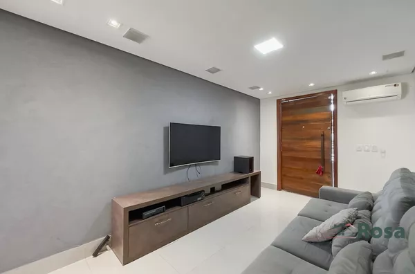 Sobrado Residencial à Venda com 3 quarto(s) sendo 1 Suíte, no Bairro Santa Rosa, próximo ao Shopping Estação, Cuiabá. - Foto 5