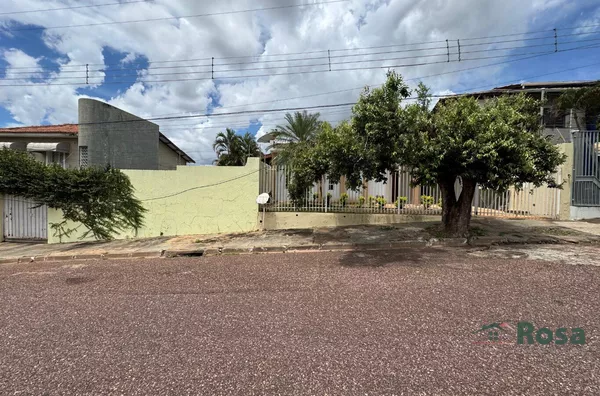 Oportunidade, imóvel com excelente potencial Residencial/Comercial, 720m² de terreno, 03 suítes no Jardim Shangri-la - Foto 35