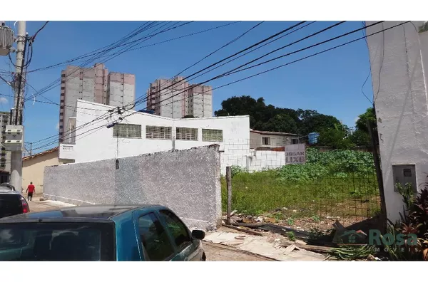 Oportunidade Estratégica no Centro de Cuiabá: Terreno com 1.944 m2 e Duas Frentes - Foto 3