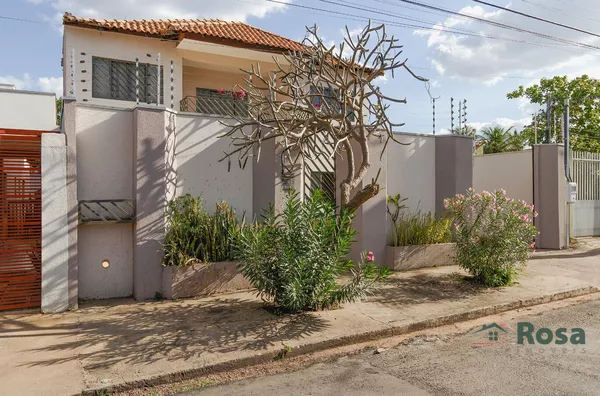 Baixou o Valor! Sobrado, 5 Quartos, Suíte, Sacada, Área Gourmet e Pomar,  Santa Cruz II - Foto 3