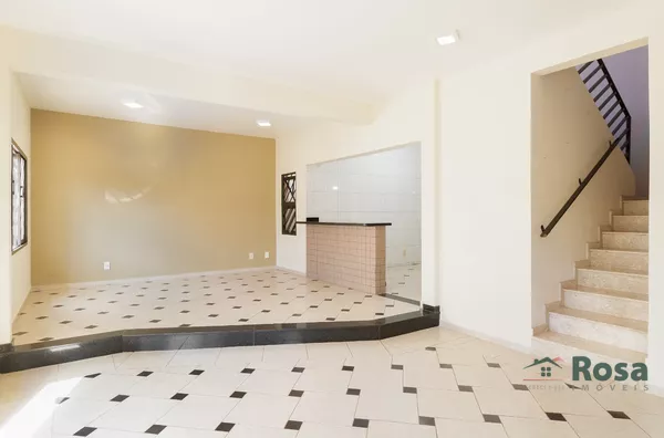 Baixou o Valor! Sobrado, 5 Quartos, Suíte, Sacada, Área Gourmet e Pomar,  Santa Cruz II - Foto 5