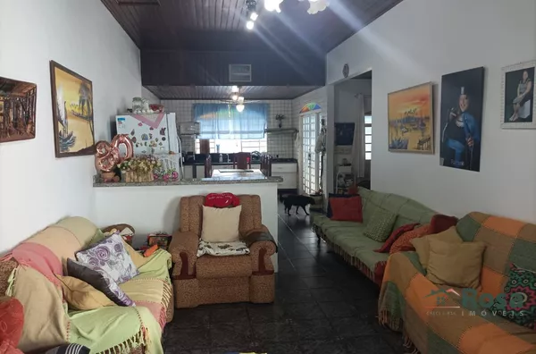 Casa para venda com 4 dormitórios, sendo/1 suíte,  no Bairro Nossa Senhora Aparecida, Cuiabá - Foto 5