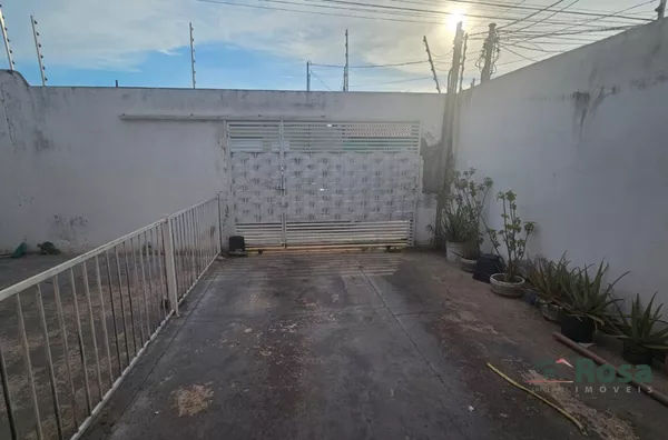 Casa com Piscina para venda,  Despraiado, Cuiabá