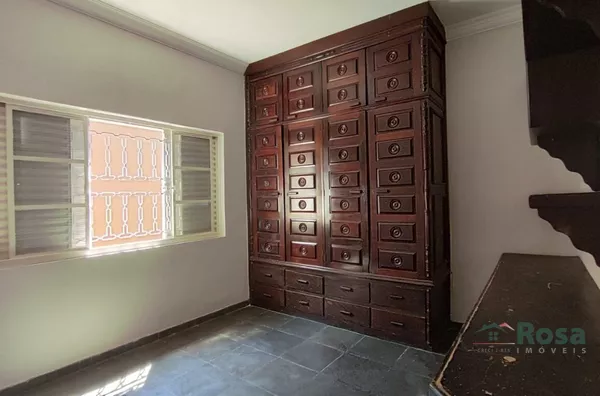 Casa comercial próximo a Avenida das Flores, 4 quartos, piscina, Jardim Cuiabá, Cuiabá - Foto 5