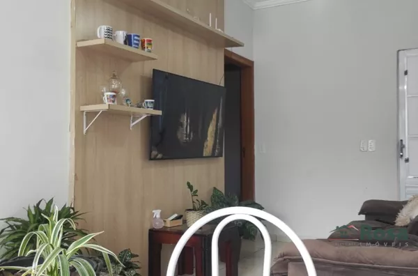 Casa térrea em Condomínio, com energia solar, 03 quartos sendo 01 suíte, Reidencial Maria Mota,  Parque Georgia - Foto 2