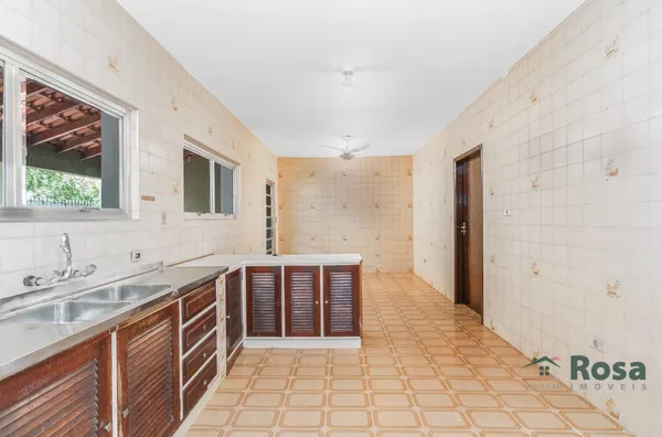 Oportunidade Casa Residencial ou Comercial, para venda, Jardim Petrópolis, 05 quartos, próxima a UFMT, Cuiabá - Foto 4