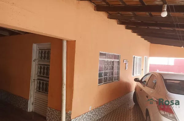 Casa com localização estratégica, ideal para fins comerciais