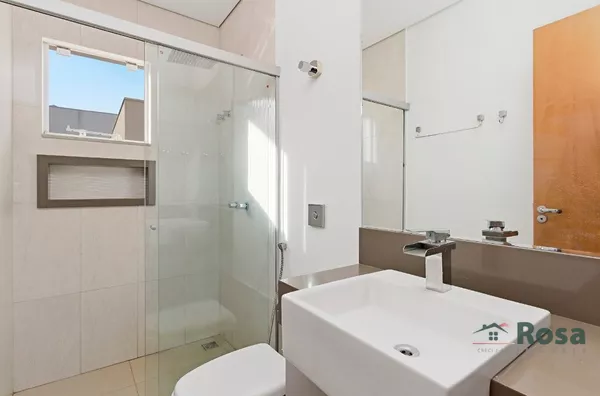 Este Sobrado no Jardim Itália Não Vai Ficar Disponível por Muito Tempo: Oportunidade única no Alphaville II, Cuiabá.