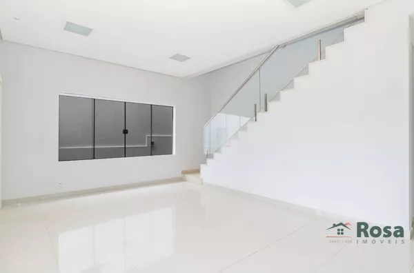 Oportunidade Única no Alphaville I: Luxo, Conforto e Exclusividade, com 5 Dormitórios sendo 3 Suítes com armários planejados, em Cuiabá. - Foto 5