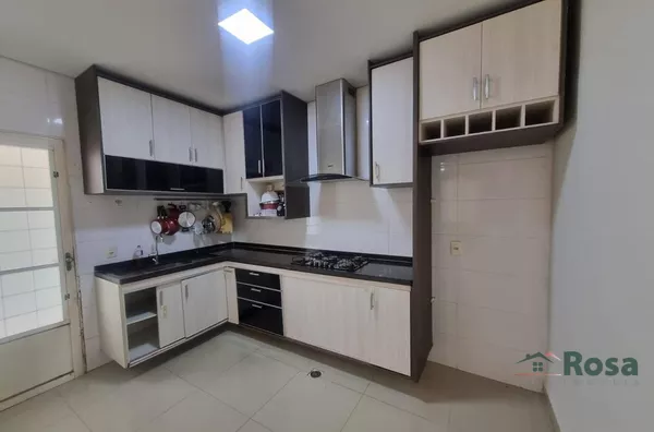 Sobrado para venda , com 3 quarto(s) sendo 1 suíte, 4 vagas de garagem, próxima ao Shopping Estação e Arena Pantanal em Cuiabá-MT. - Foto 6