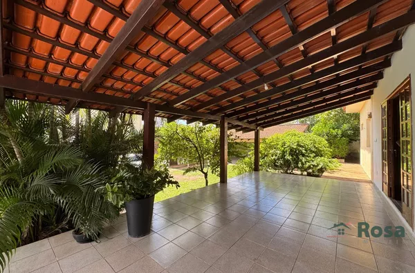 Imóvel com Excelente potencial Residencial/Comercial, 720m² de terreno, 03 suítes, Jardim Shangri-la, Cuiabá - Foto 1