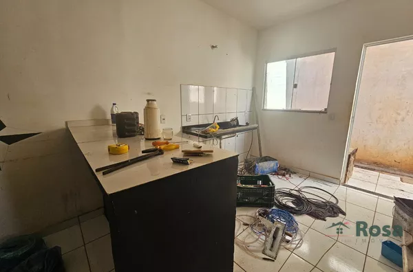 Casa de esquina com potencial para uso comercial ou residencial, para venda,  Parque Paiaguás, Varzea Grande - Foto 2