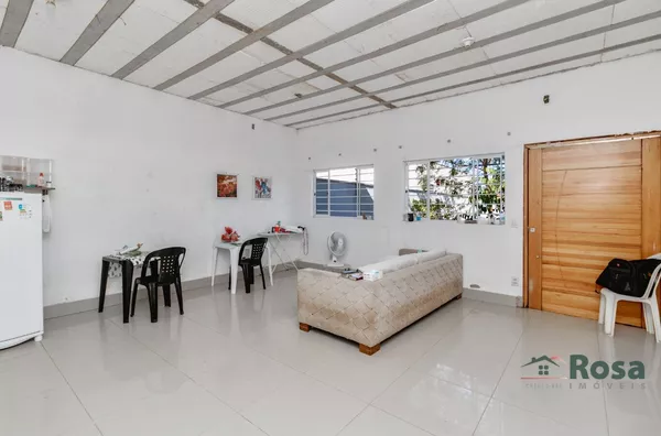 Casa à venda, com 2 quarto(s), amplo quintal no Bairro Jardim Universitário, Cuiabá. - Foto 4