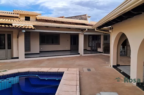 Casa  de Alto Padrão para venda ou para fins comerciais no Jardim Primavera, Cuiabá - MT - Foto 4