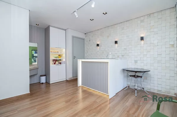 Casa Residencial e Comercial à Venda no Bairro Popular, Cuabá. - Foto 3