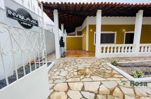 GARAGEM LADO ESQUERDO