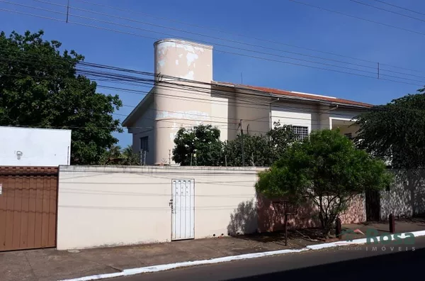 Sobrado para venda, 4 quartos sendo uma suíte,  Centro-sul, Várzea Grande - Foto 1