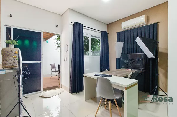 Casa à Venda com Suíte Master e equipado com Placa Solar, próximo ao Shopping Estação, no Bairro Santa Rosa, Cuiabá. - Foto 17