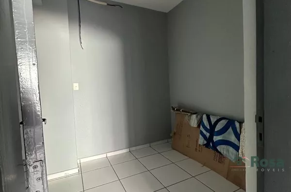 Ponto Comercial com 8 Salas, todas com lavabo, próximo a Câmara Municipal de Cuiabá e Novo Mercado Municipal, no Bairro Centro Sul.