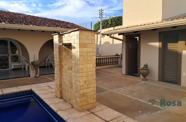 Casa  de Alto Padrão para venda ou para fins comerciais no Jardim Primavera, Cuiabá - MT - Foto 3