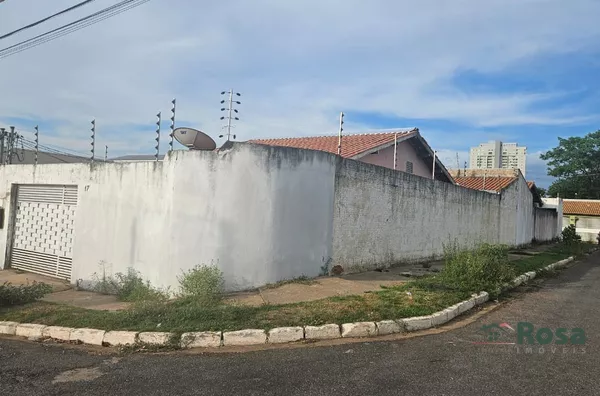 Casa com Piscina para venda,  Despraiado, Cuiabá