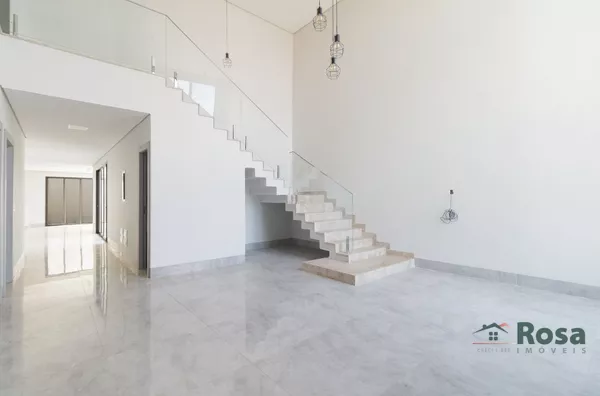 Sobrado em Condomínio com 4 quarto(s) sendo 2 Suítes, no FLORAIS DO VALLE próximo do Buffet Leita Malouf,  Ribeirão Do Lipa, Cuiabá. - Foto 2