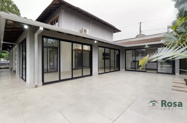 Sobrado à Venda com 5 Suíte(s), móveis planejado, no Condomínio Alphagarden, Cuiabá. - Foto 1